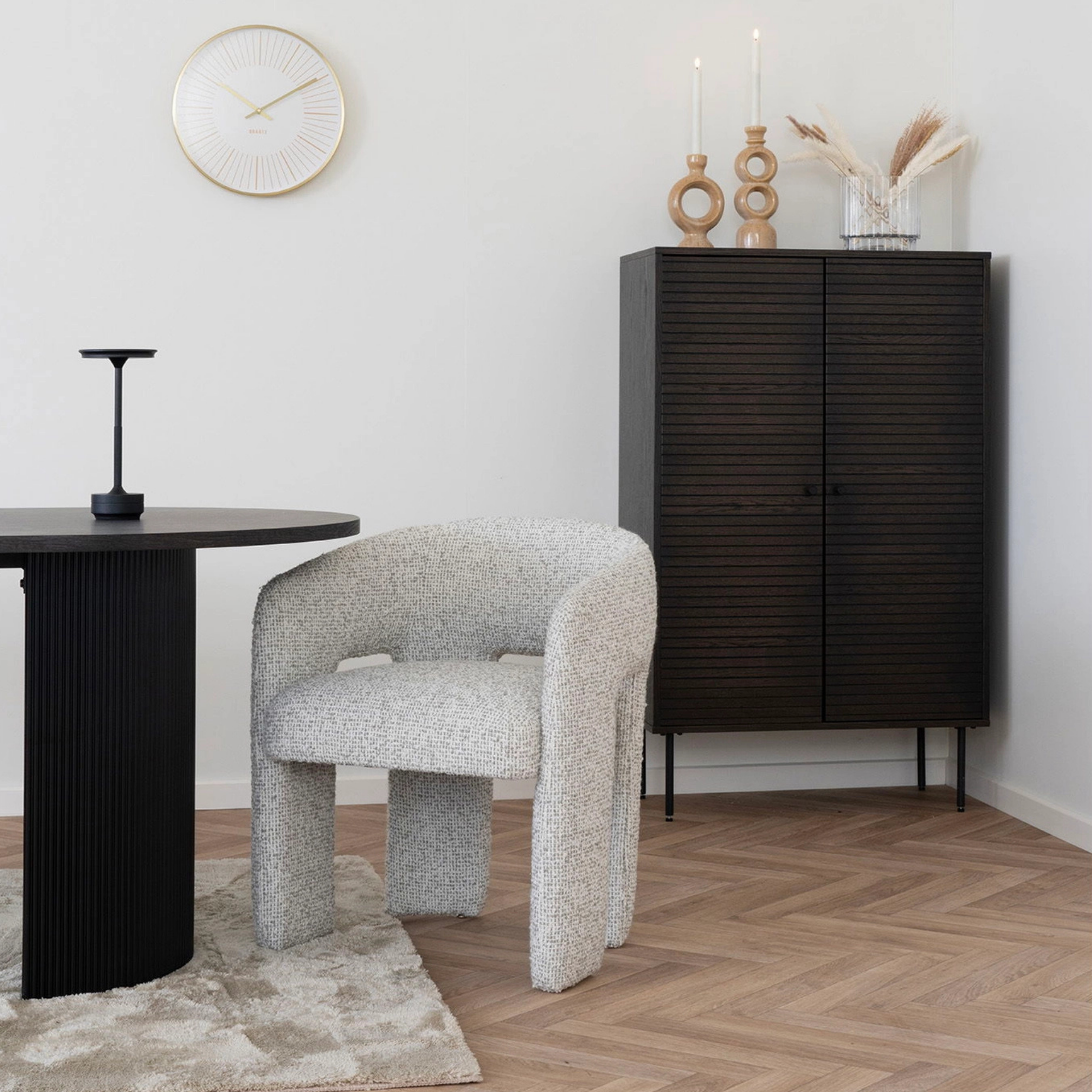 Monroe Chair – Sculpted Bouclé Dining Chair